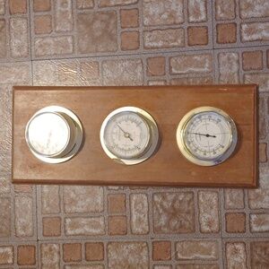 Vintage weather station by Sunbeam,  barometer, thermometer, humidity